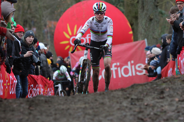 Van Empel wint in Baal, Ronhaar tweede