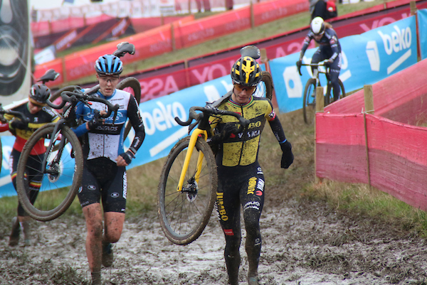 Vos wint wereldbekeropener Waterloo
