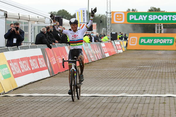 Alvarado en Aerts winnen in Gieten