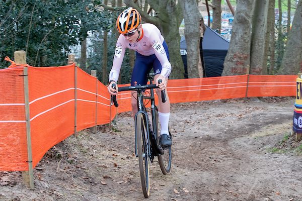 Van den Eijnden bij Cyclocross Reds