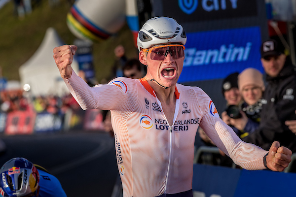 Goud voor Van der Poel en Van Anrooij