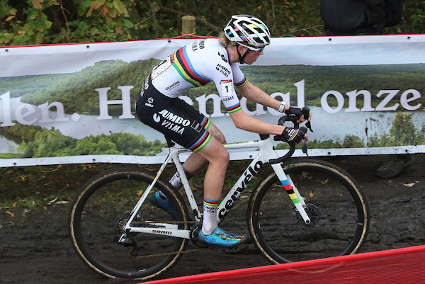 Van Empel wint ook op de Koppenberg