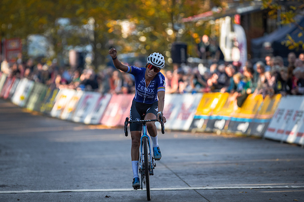 Alvarado overtuigend de beste in Niel